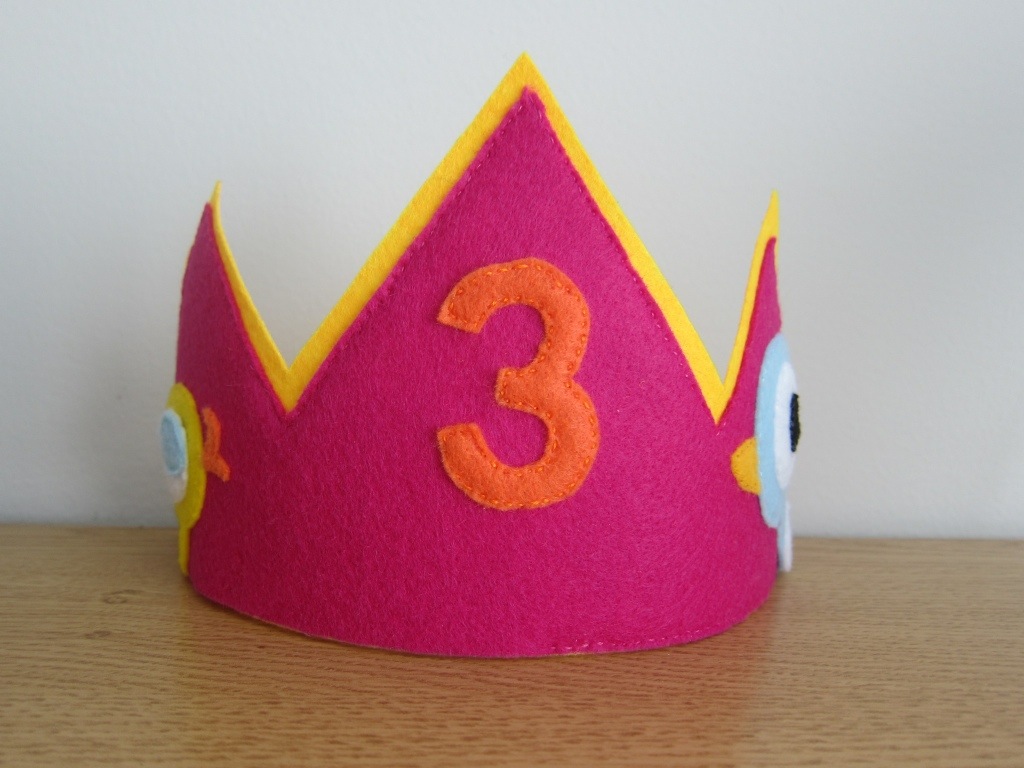 A Pigeon Party - Crown and Shirt by Hugs are Fun