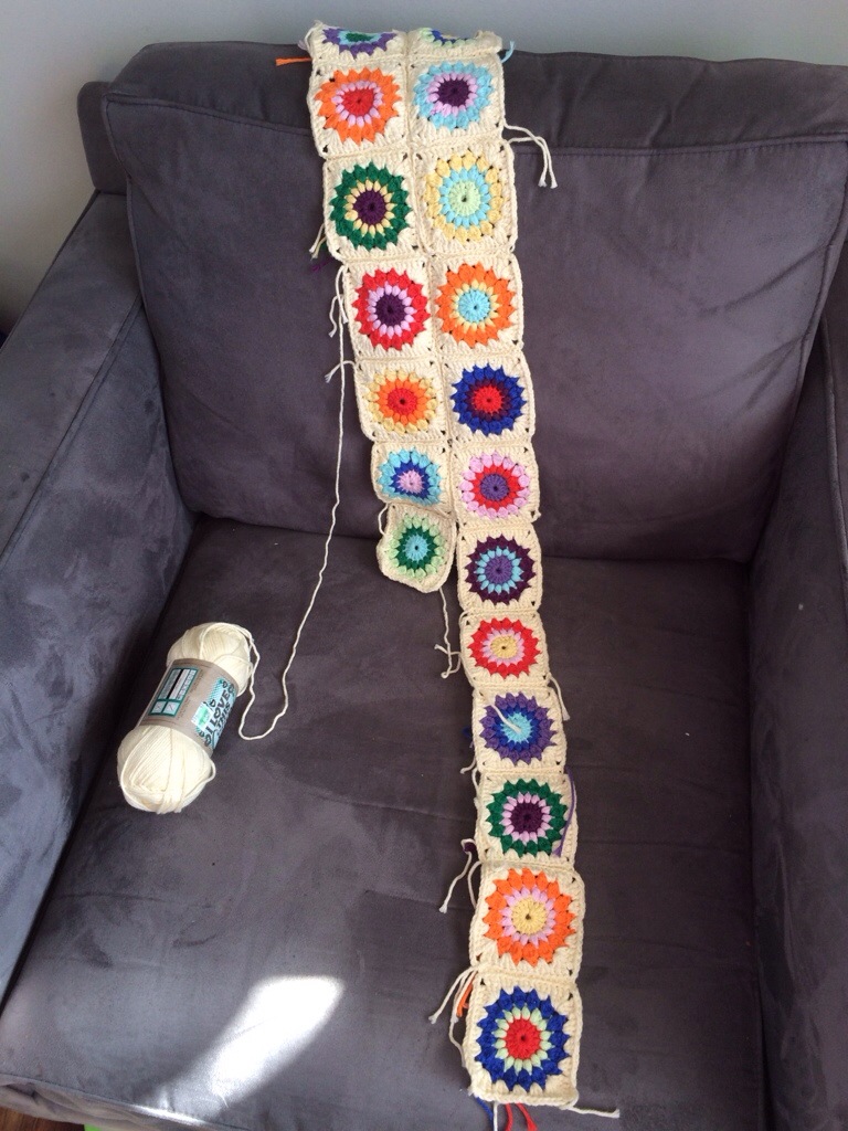Starburst Granny Square Blanket by Hugs are Fun