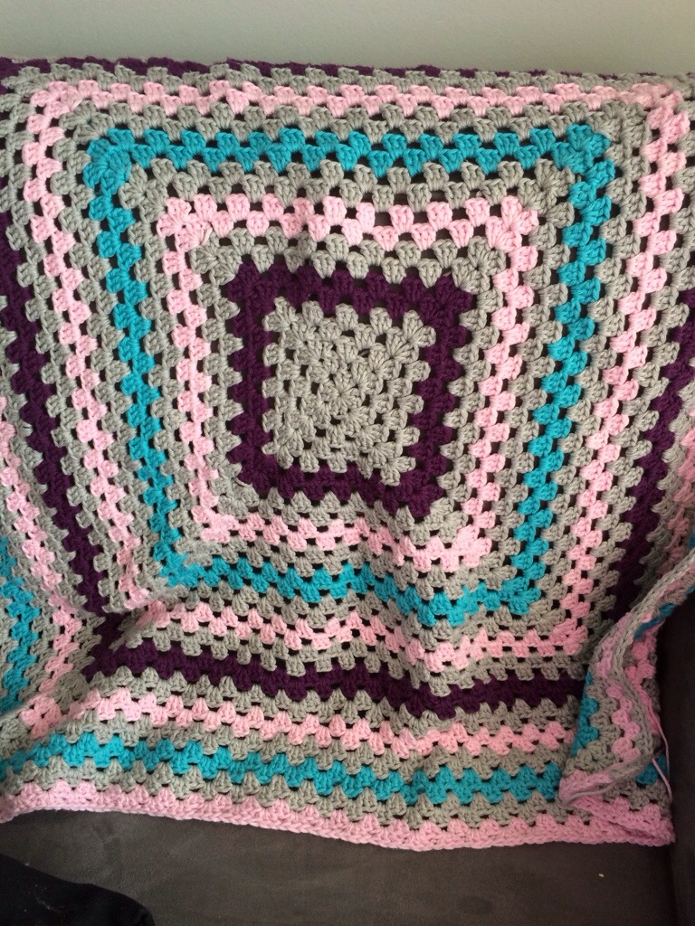 Giant Granny Square Blanket by Hugs are Fun