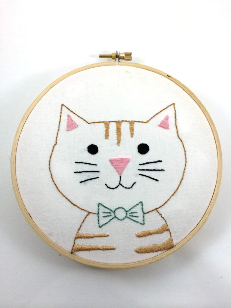 Free Cat Embroidery Pattern from Hugs are Fun