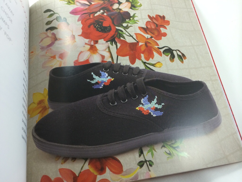 X Stitch Book Review by Hugs are Fun