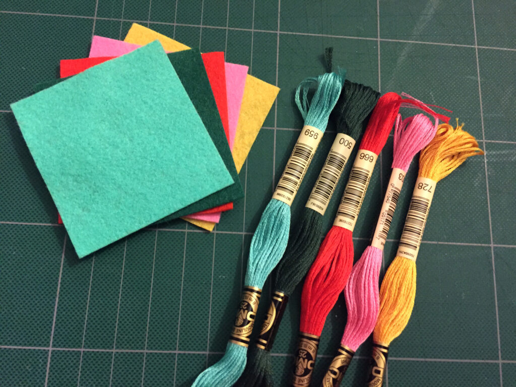 Modern Felt Advent Calendar Tutorial from Hugs are Fun