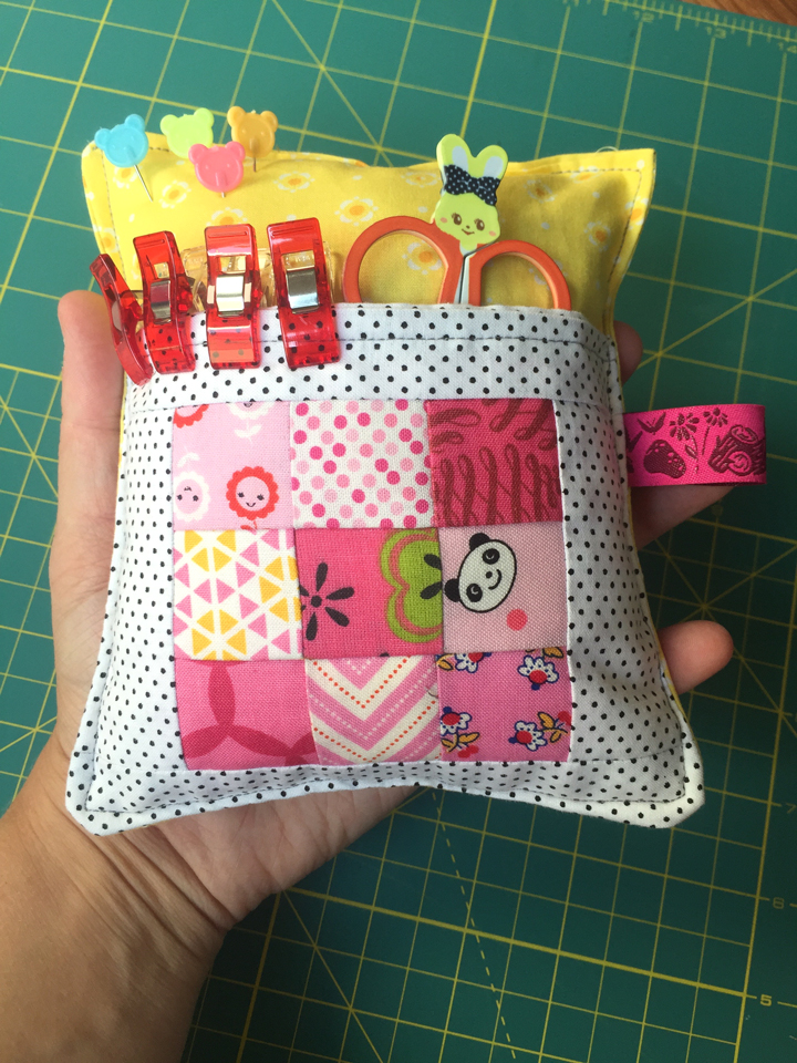 Deluxe Pincushions! from Hugs are Fun