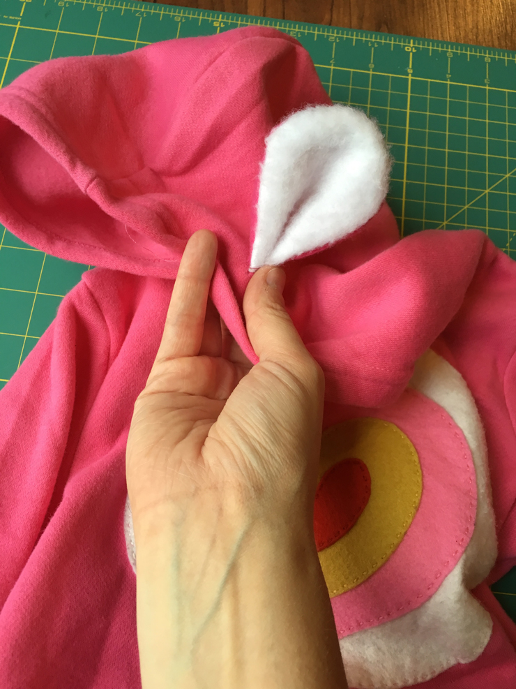 Super Easy Handmade Costumes from Hugs are Fun